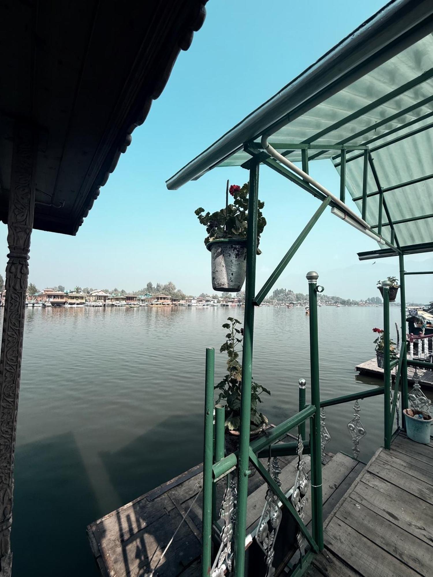 Lalarukh Group Of Houseboats Hotel Srinagar  Luaran gambar